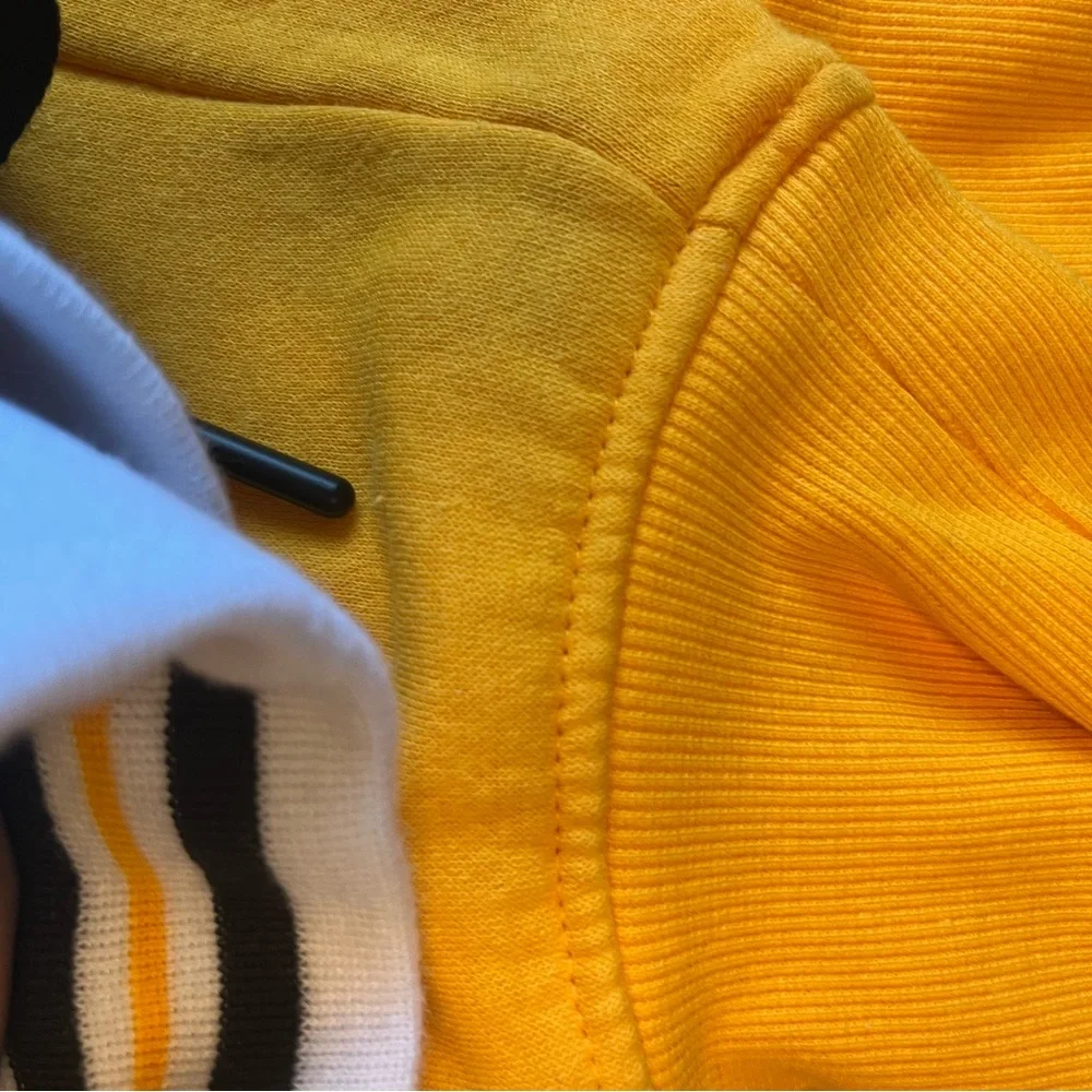 FILA Men's Bright Yellow Crewneck Sweater - Picture 4 of 5